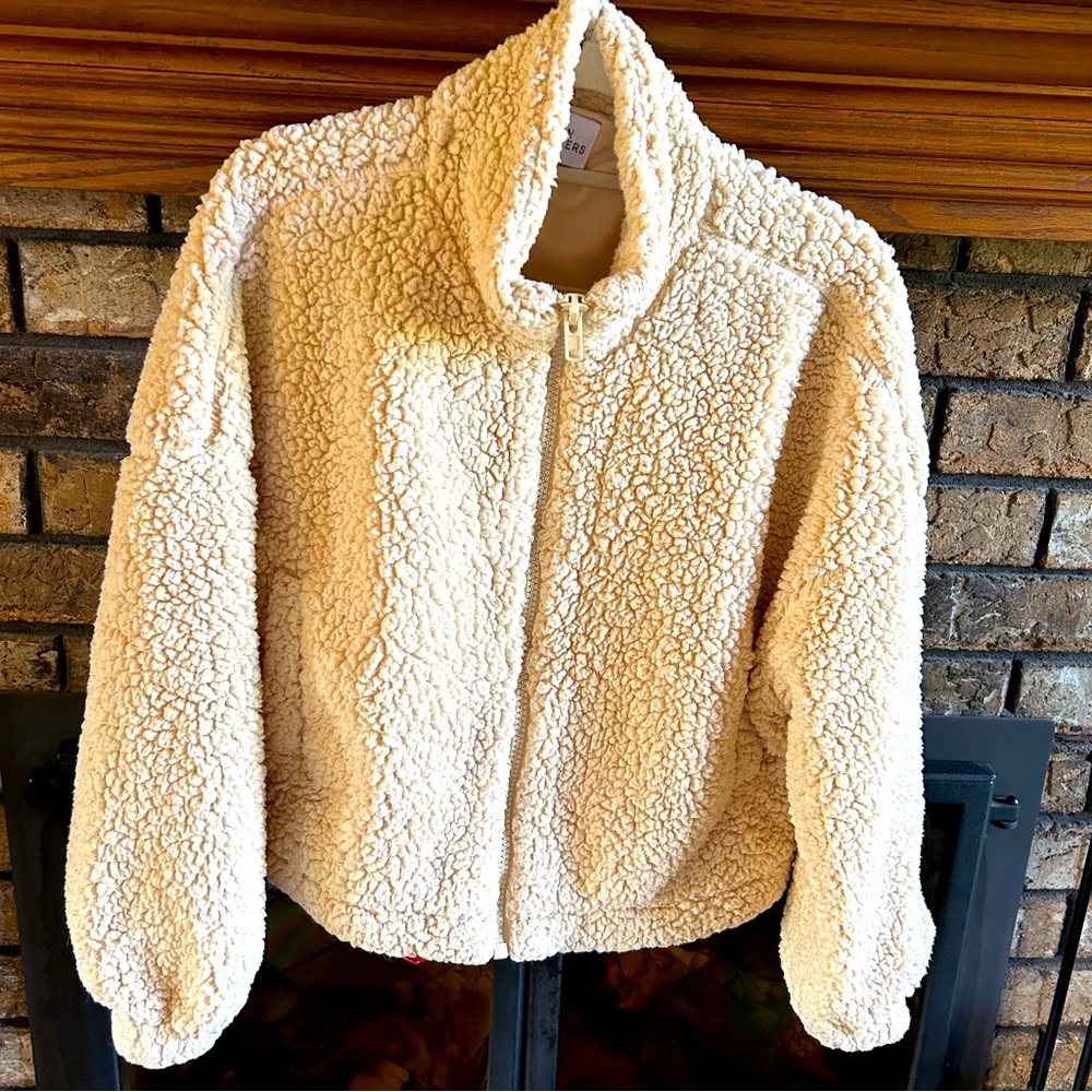 Urban Outfitters Teddy Bear Jacket - Size Large